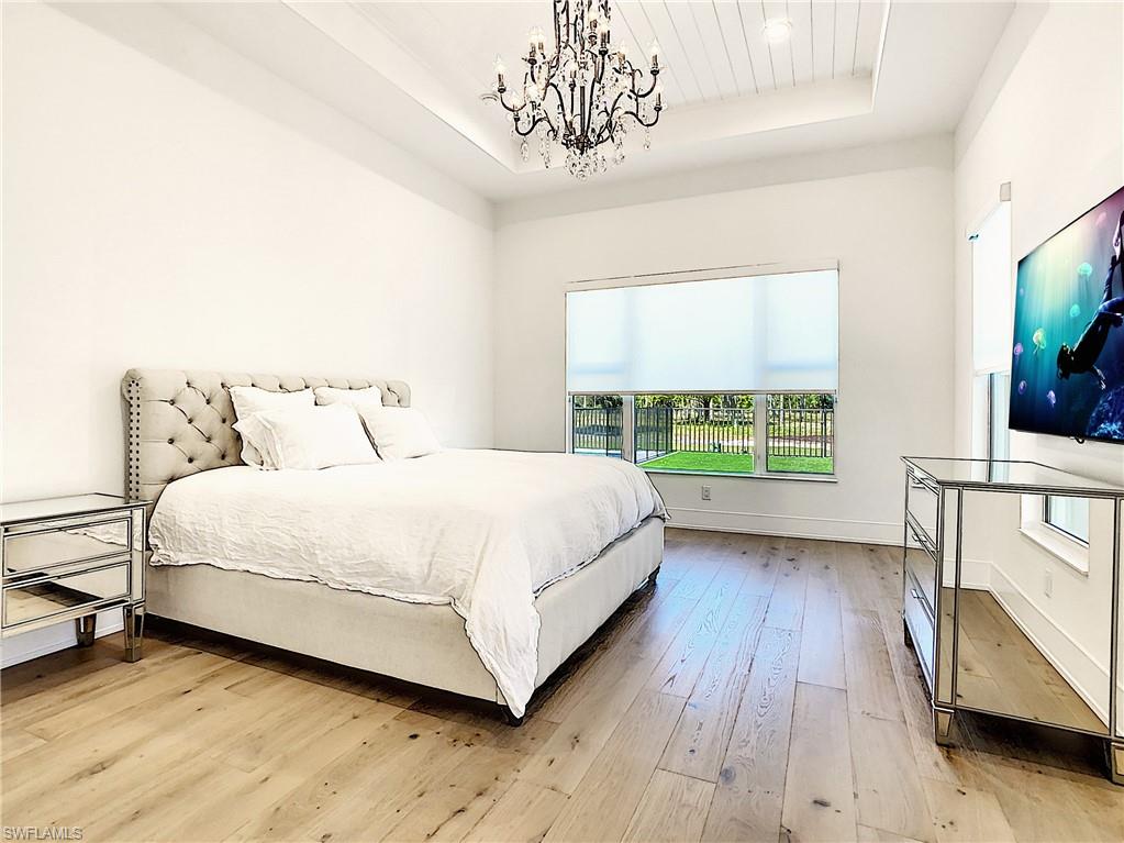 LIVINGSTON WOODS - Residential