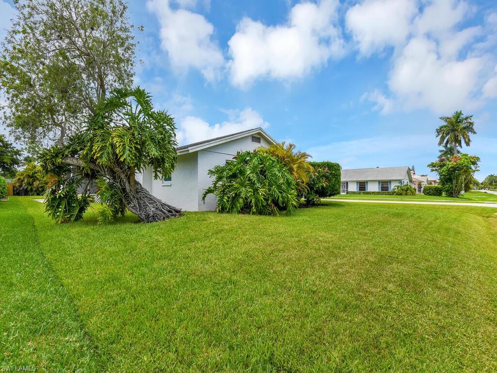 NAPLES PARK - Residential