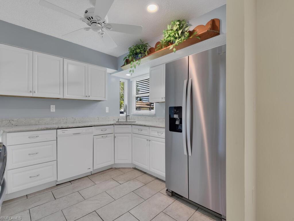 NAPLES PARK - Residential