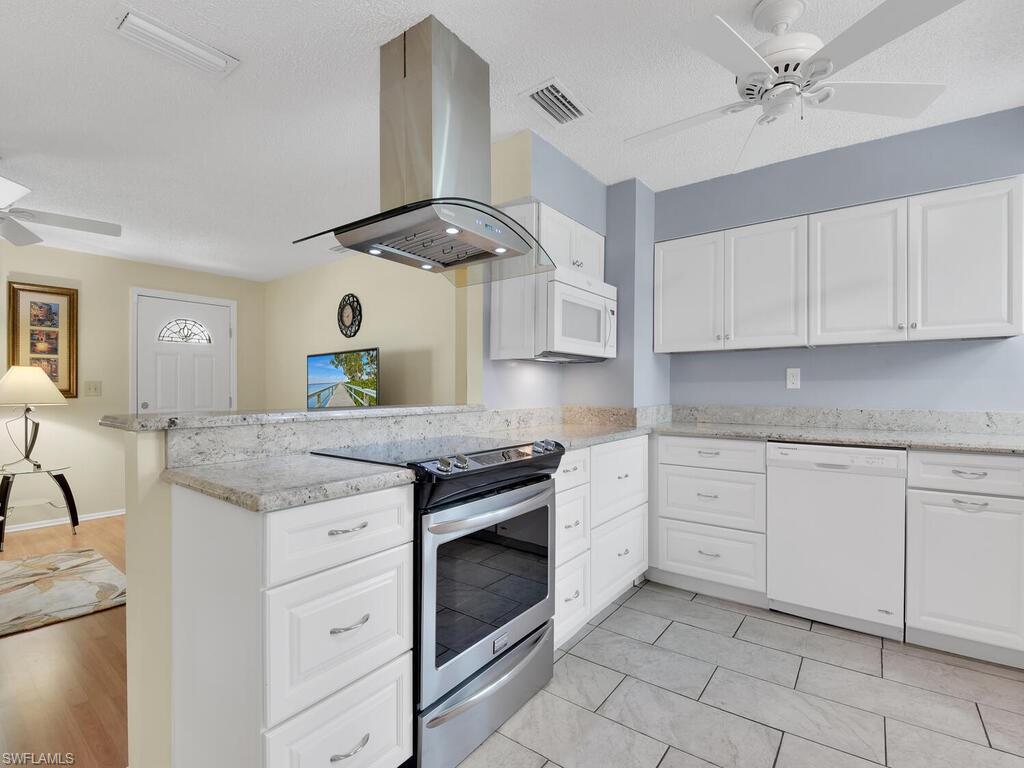 NAPLES PARK - Residential