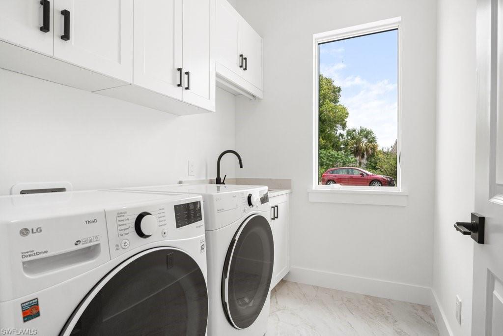 IMPERIAL SHORES - Residential