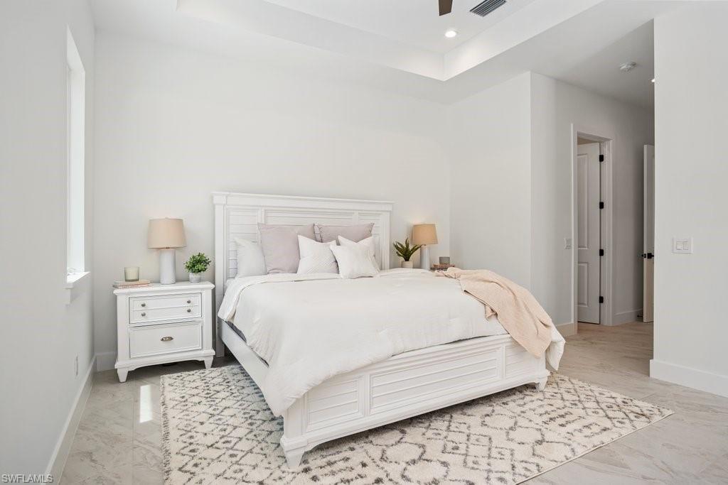 IMPERIAL SHORES - Residential