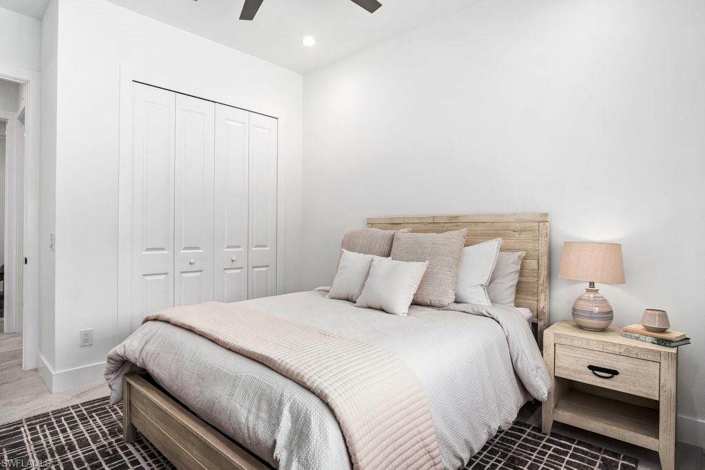 IMPERIAL SHORES - Residential