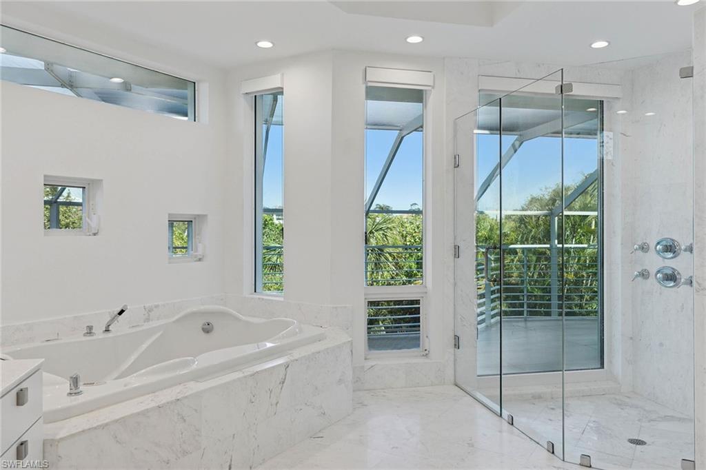 HIDEAWAY BEACH - Residential