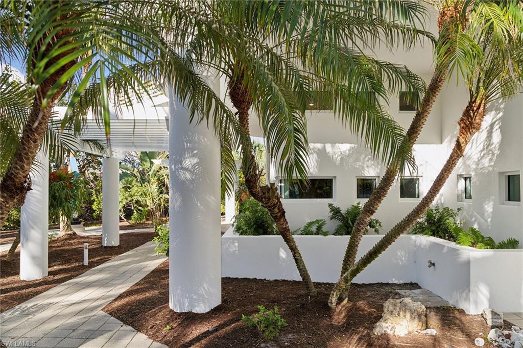 HIDEAWAY BEACH - Residential