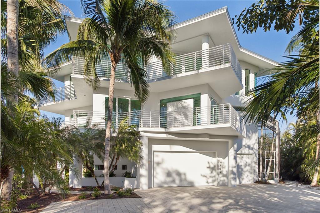 HIDEAWAY BEACH - Residential