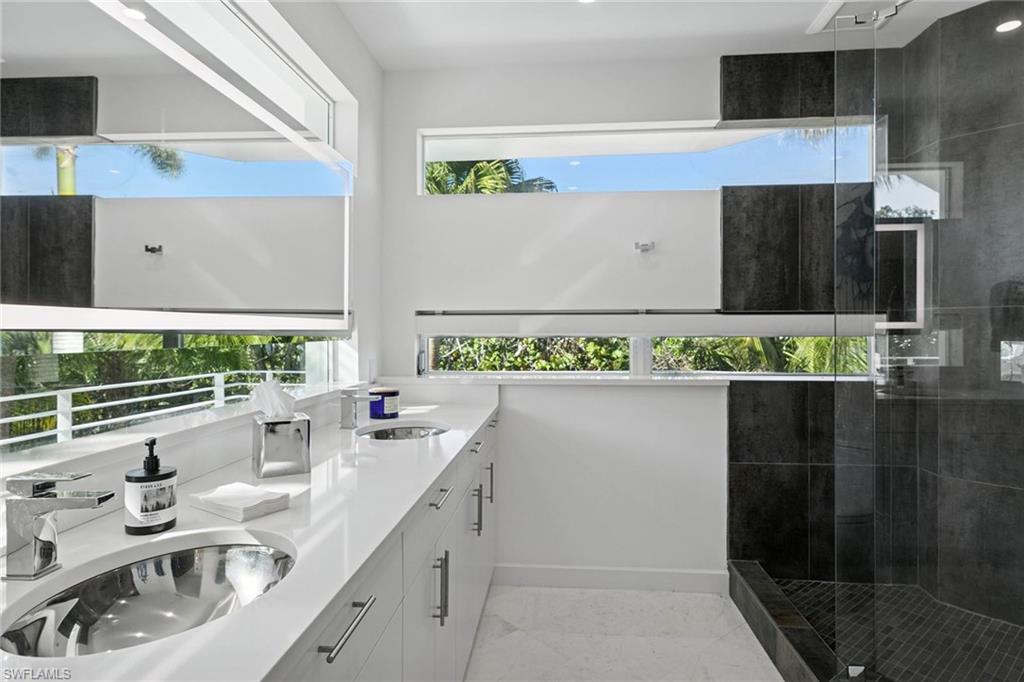 HIDEAWAY BEACH - Residential