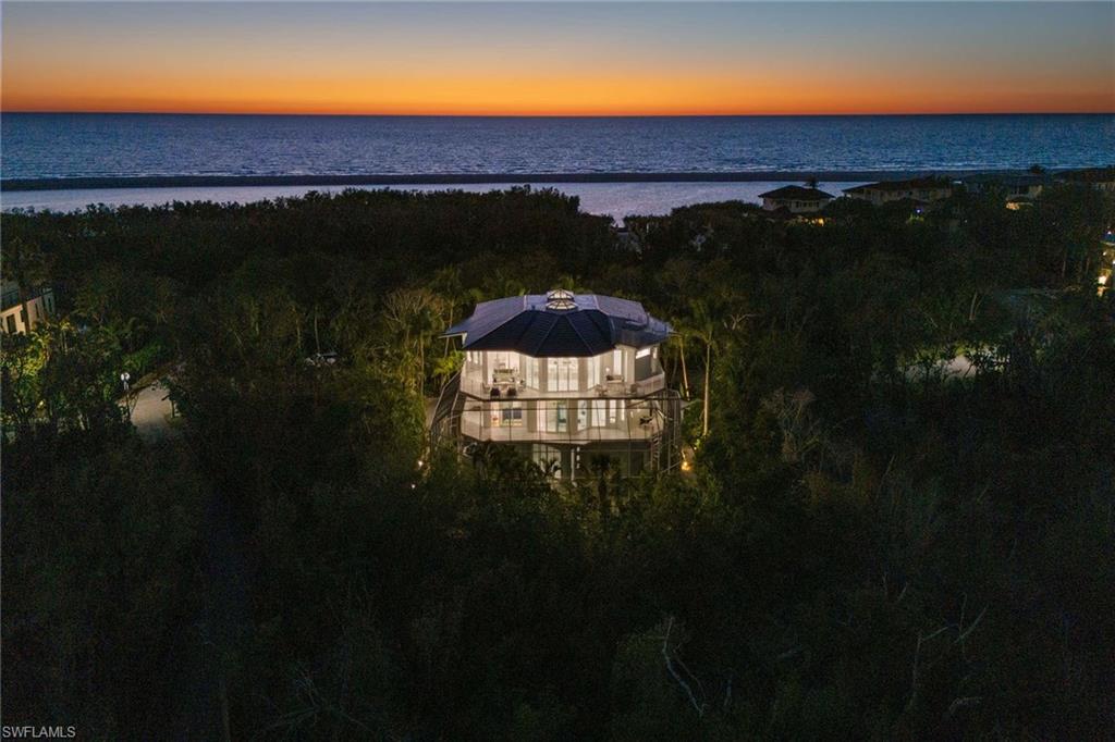 HIDEAWAY BEACH - Residential