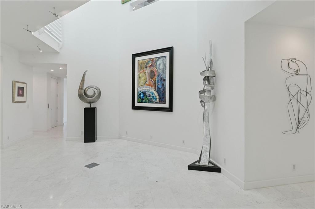 HIDEAWAY BEACH - Residential