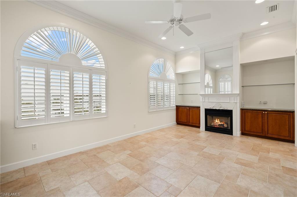 109 Barefoot CIR 22