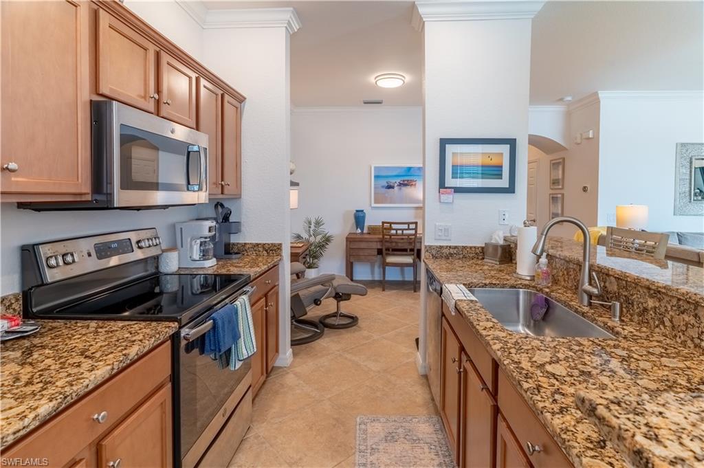 BONITA NATIONAL GOLF AND COUNTRY CLUB - Residential Lease