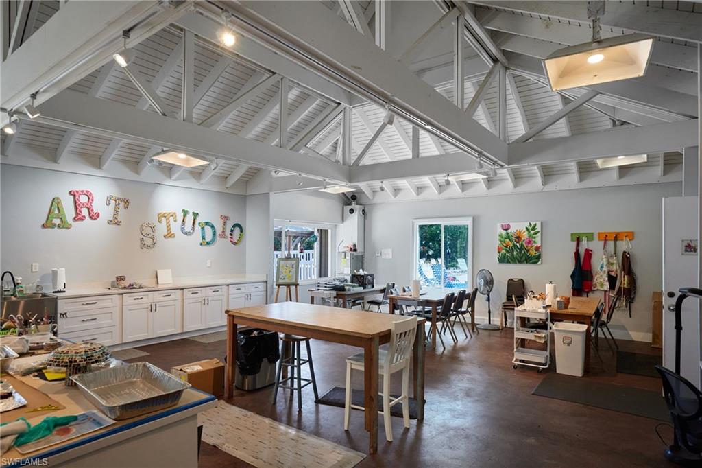 HIDDEN HARBOUR ONE CONDO - Residential