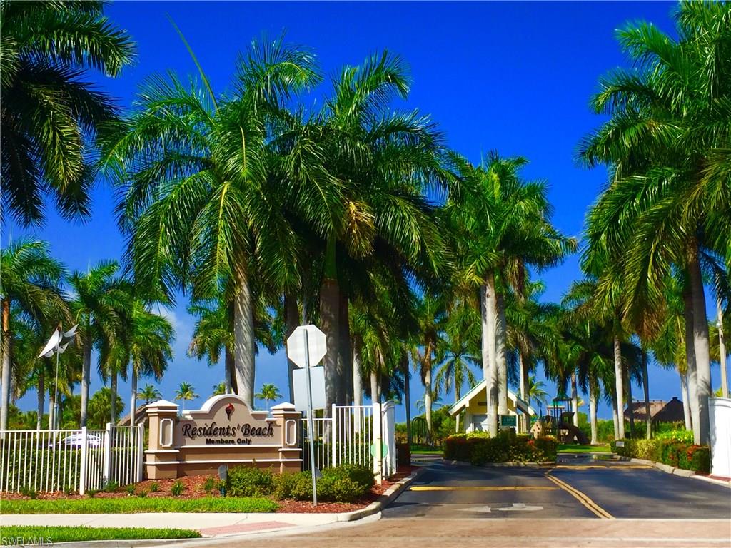 ISLAND MANOR APTS - Residential