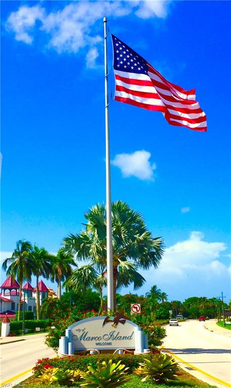 ISLAND MANOR APTS - Residential