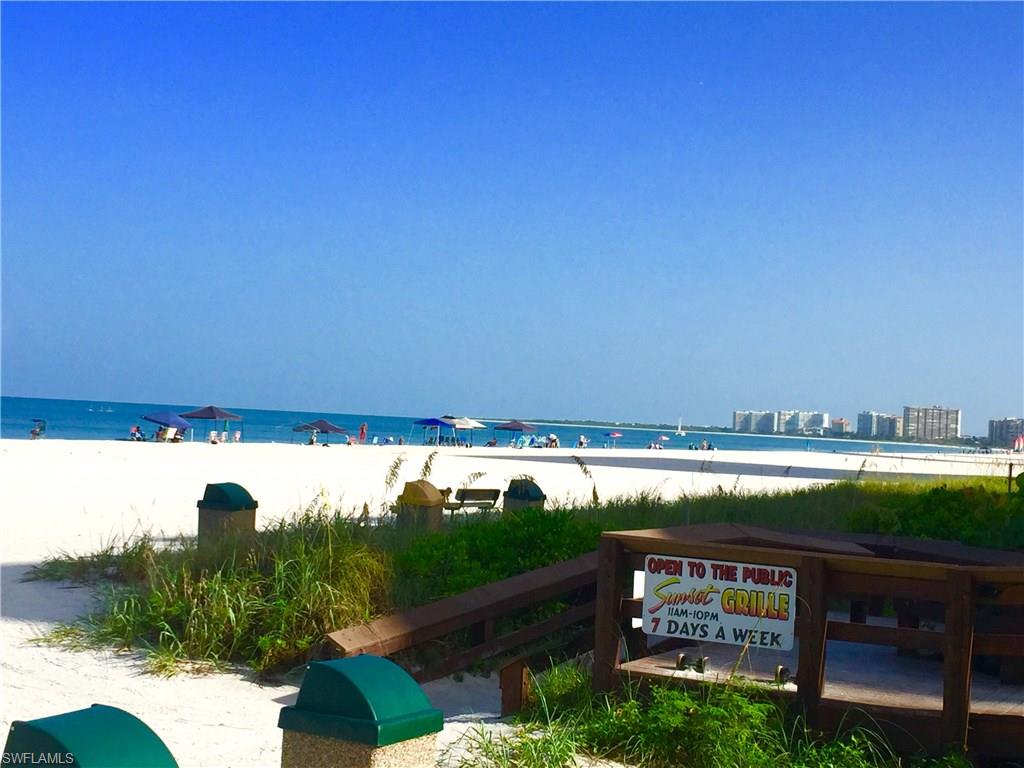 ISLAND MANOR APTS - Residential