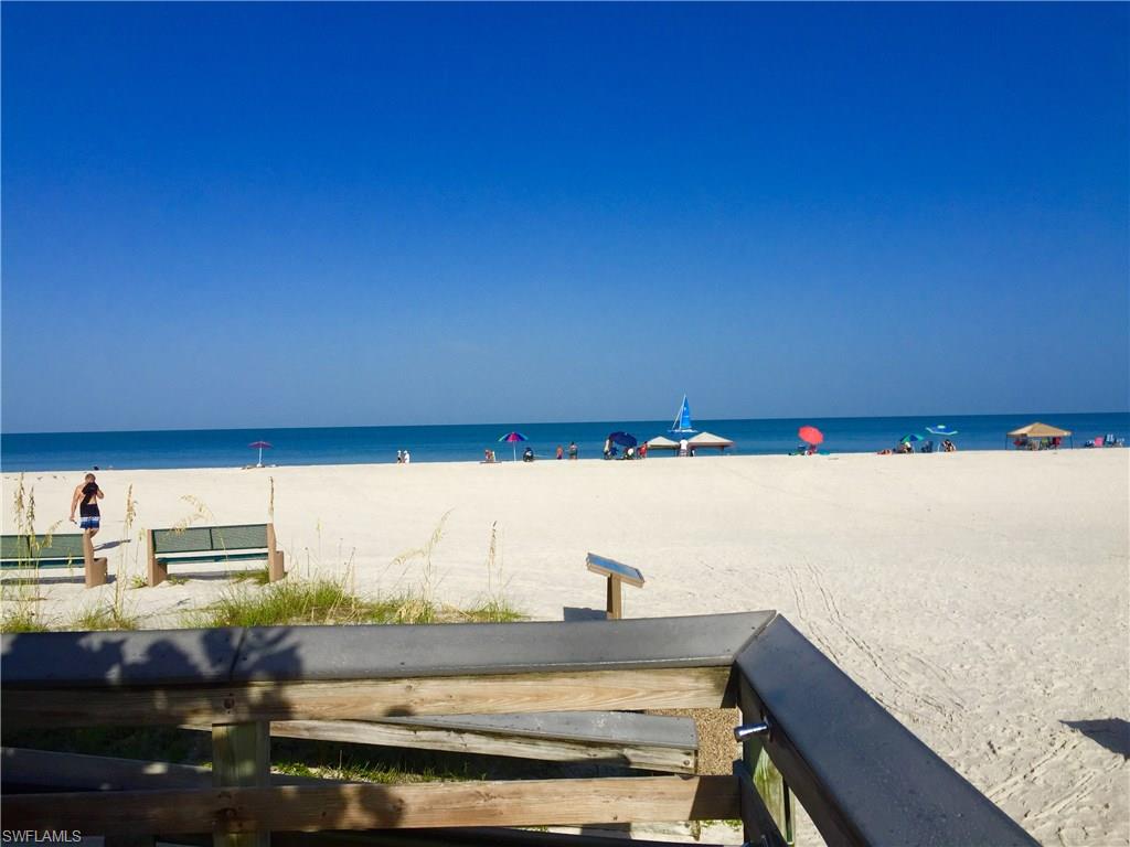 ISLAND MANOR APTS - Residential