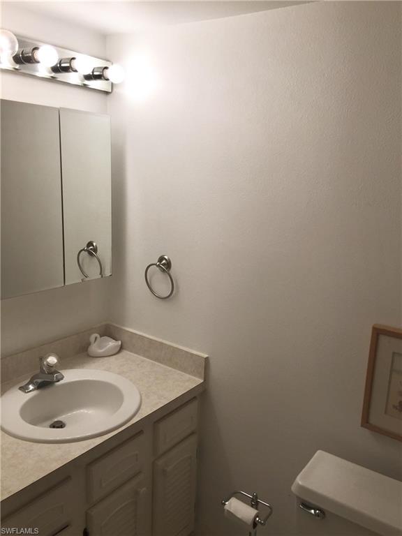 ISLAND MANOR APTS - Residential