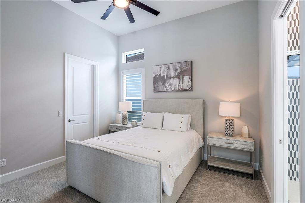 ESPLANADE LAKE CLUB - Residential