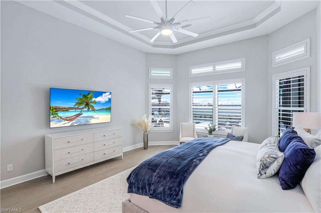 ESPLANADE LAKE CLUB - Residential