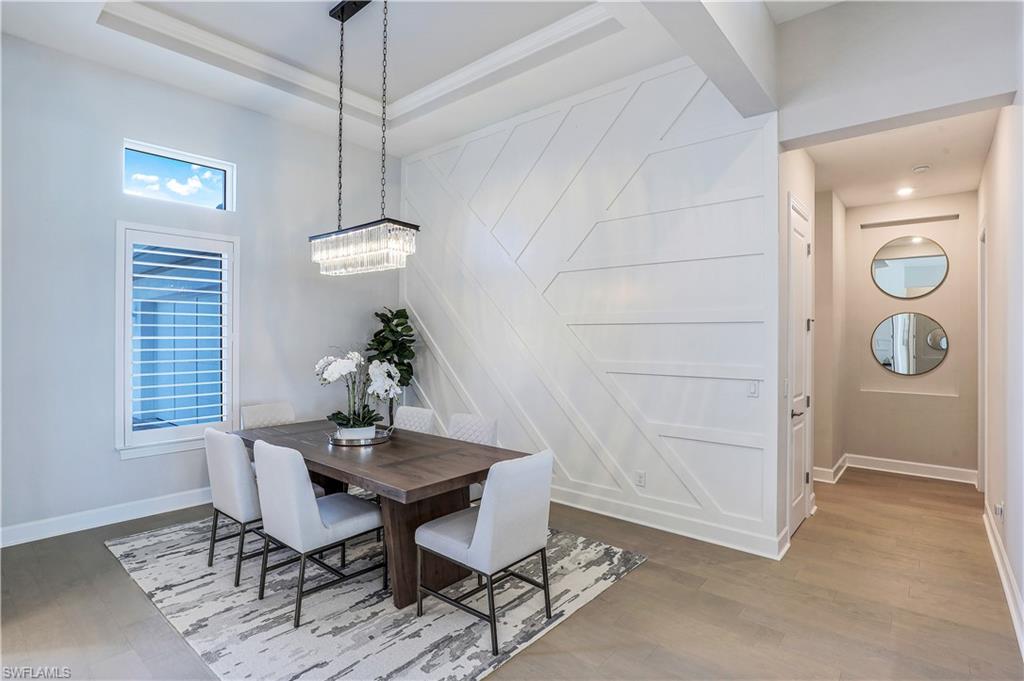 ESPLANADE LAKE CLUB - Residential