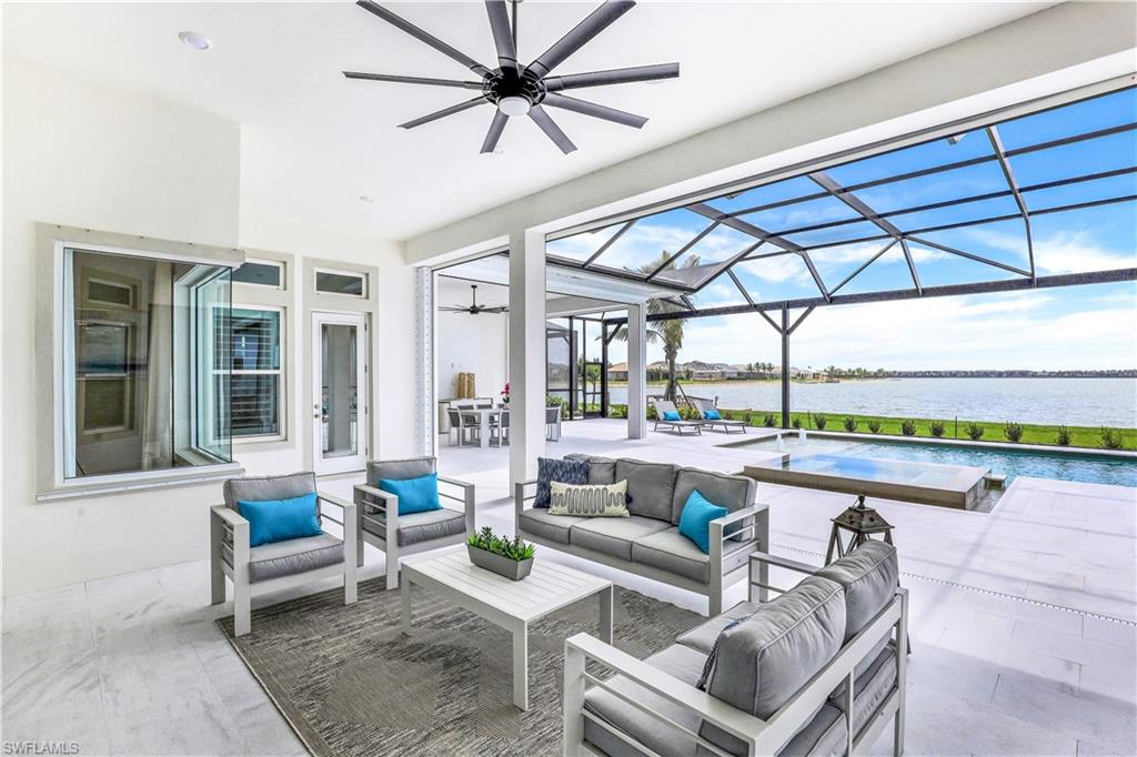 ESPLANADE LAKE CLUB - Residential