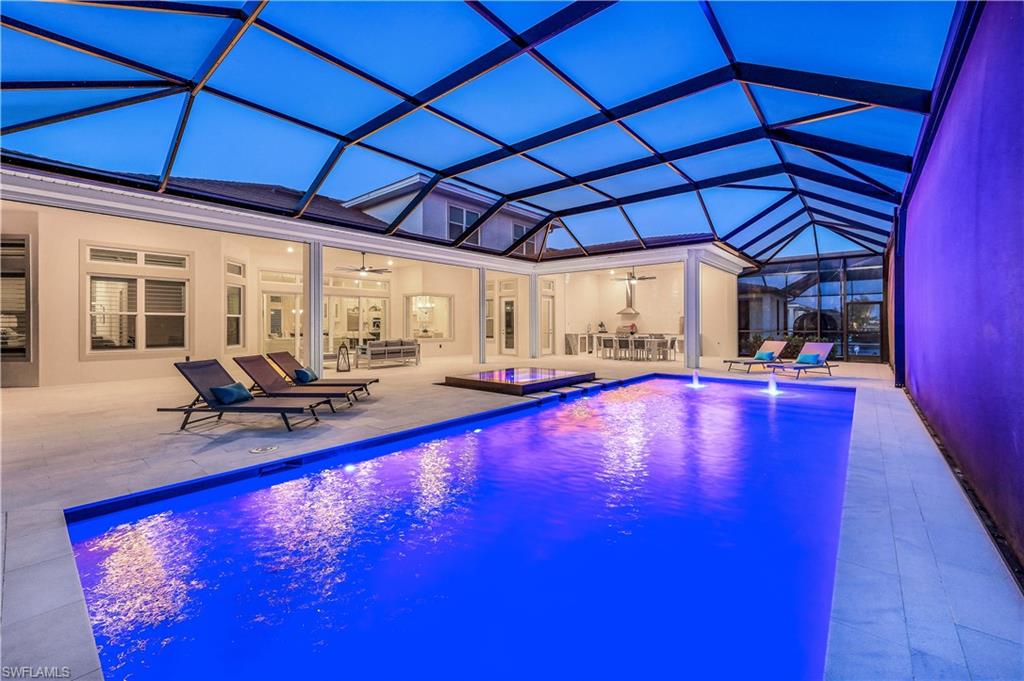 ESPLANADE LAKE CLUB - Residential