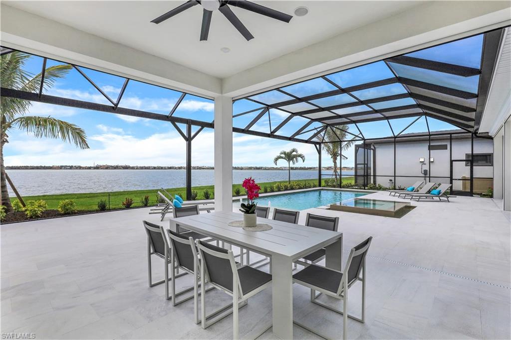 ESPLANADE LAKE CLUB - Residential