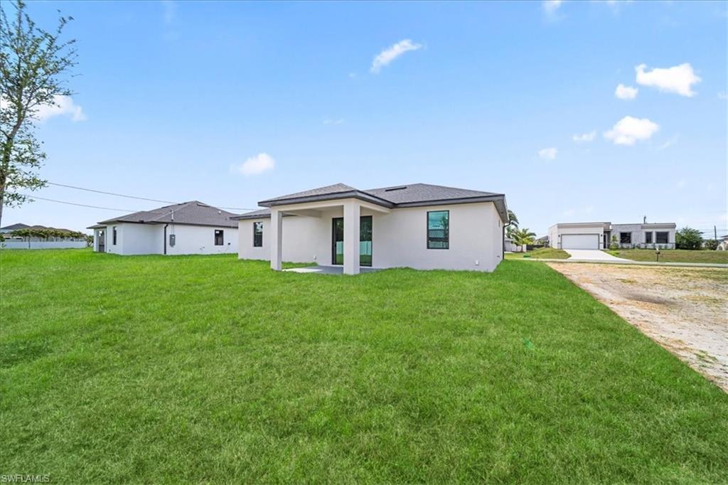 CAPE CORAL - Residential