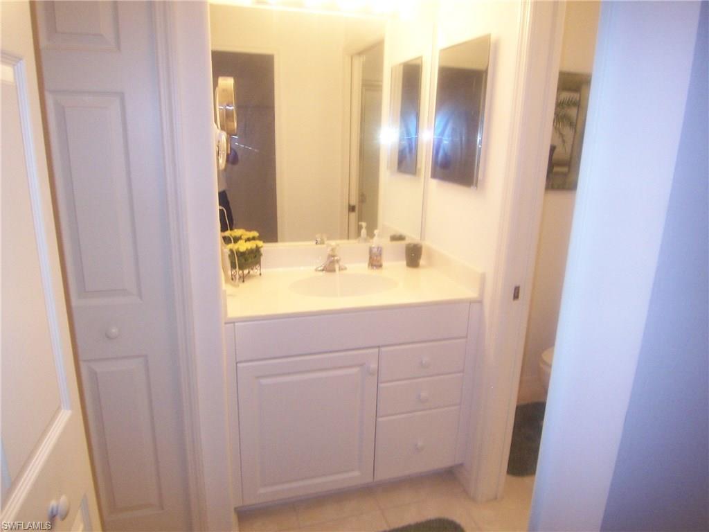 FAIRWAY VILLAS - Residential