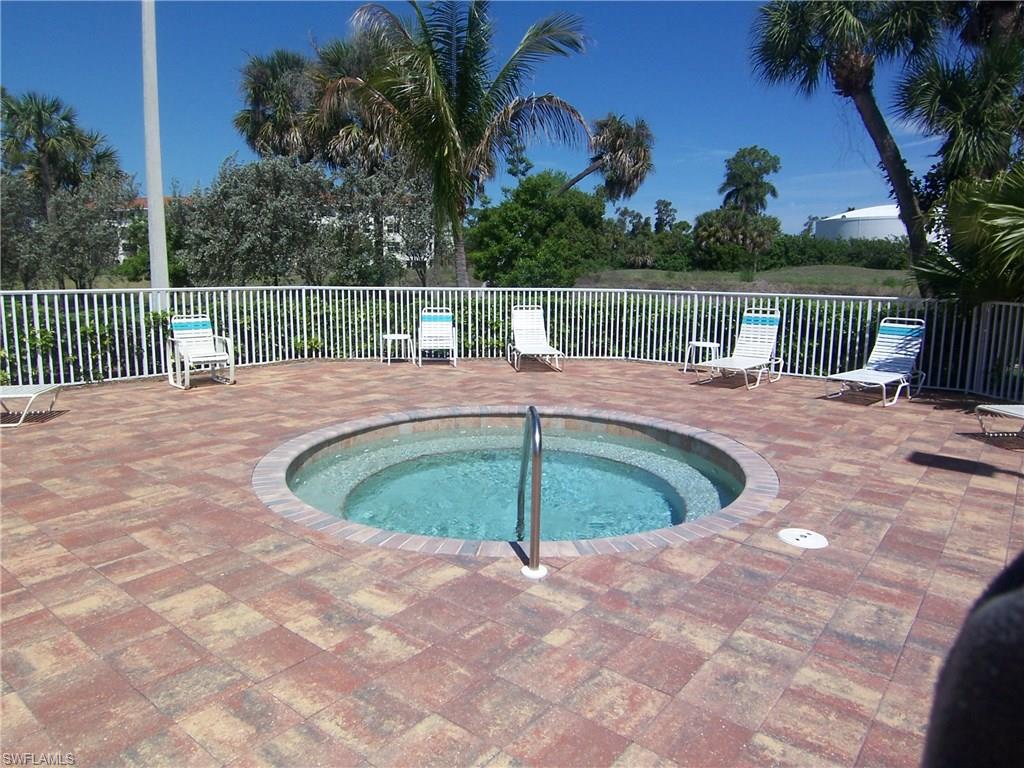 FAIRWAY VILLAS - Residential