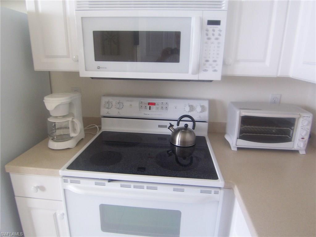 FAIRWAY VILLAS - Residential