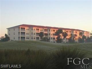 FAIRWAY VILLAS - Residential