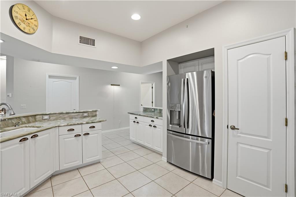 LAS BRISAS AT SPANISH WELLS - Residential