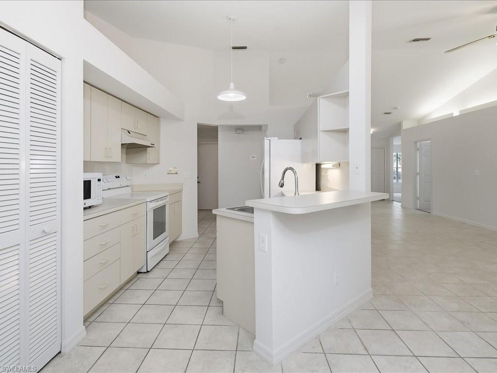 CROWN POINTE EAST - Residential