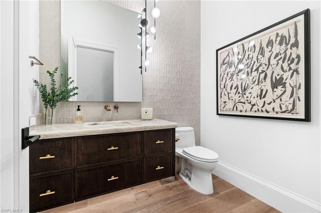 PINE RIDGE - Residential