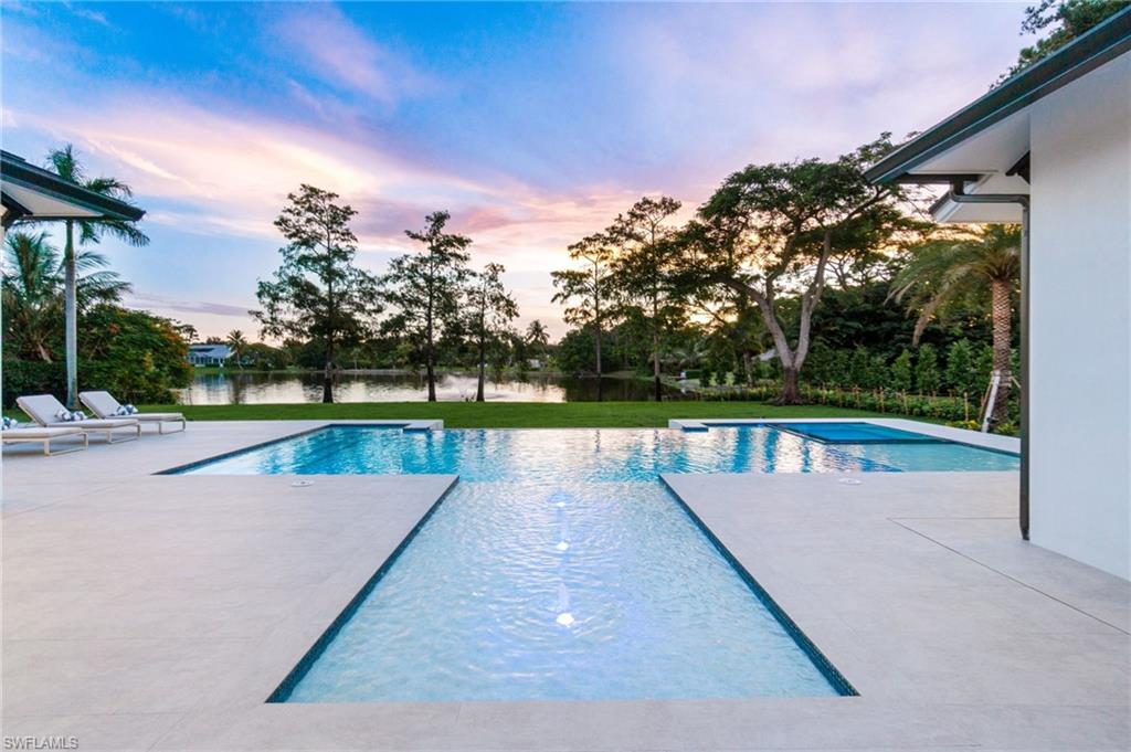 PINE RIDGE - Residential