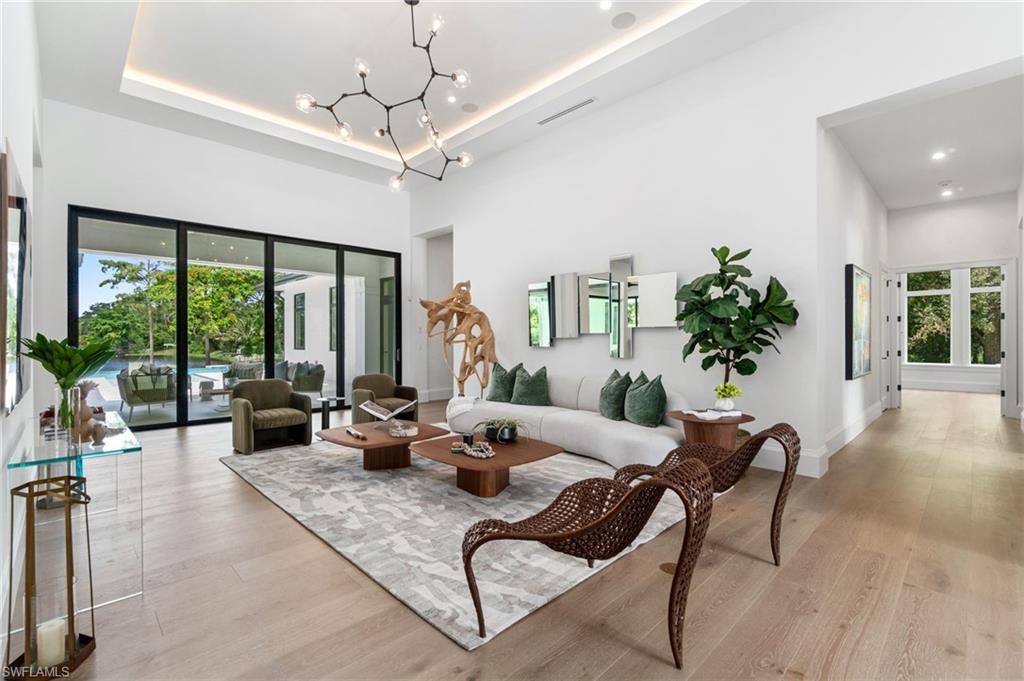 PINE RIDGE - Residential