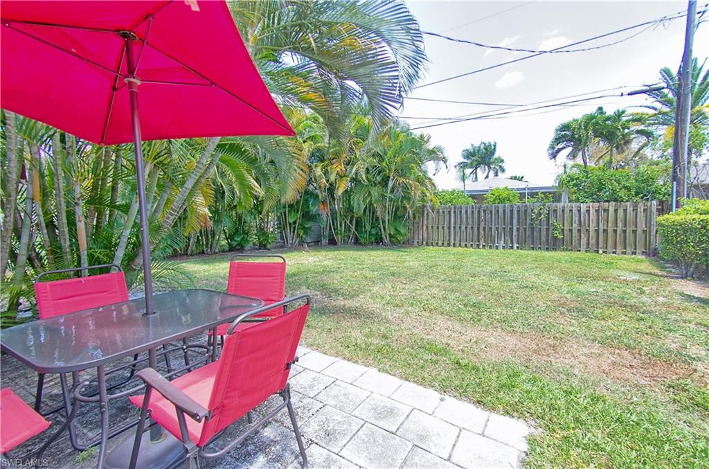 NAPLES PARK - Residential