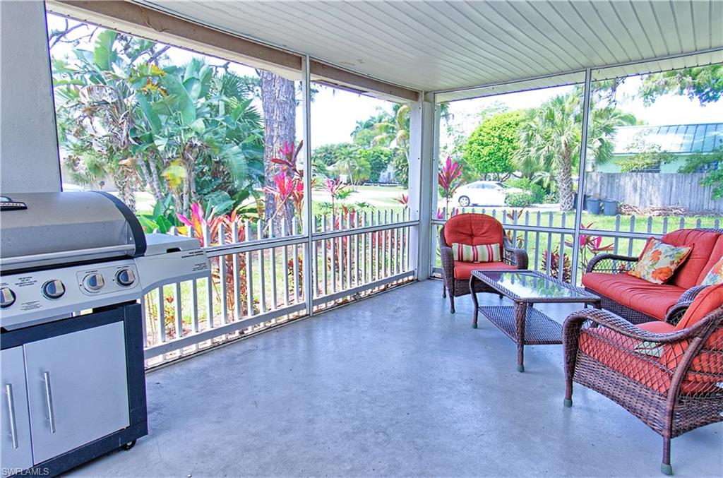 NAPLES PARK - Residential