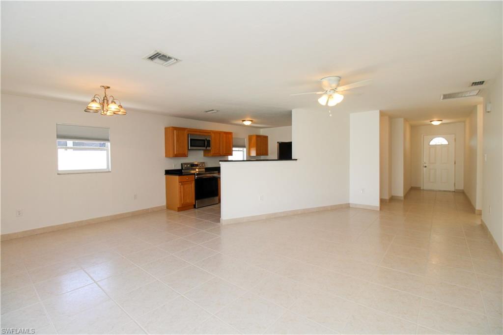 NAPLES PARK - Residential