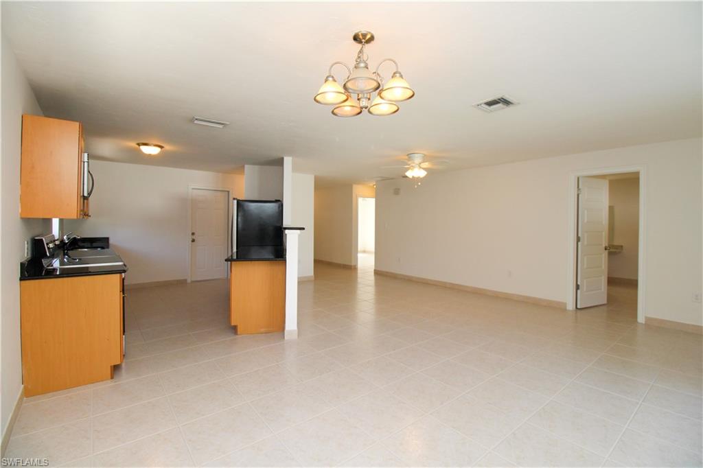 NAPLES PARK - Residential