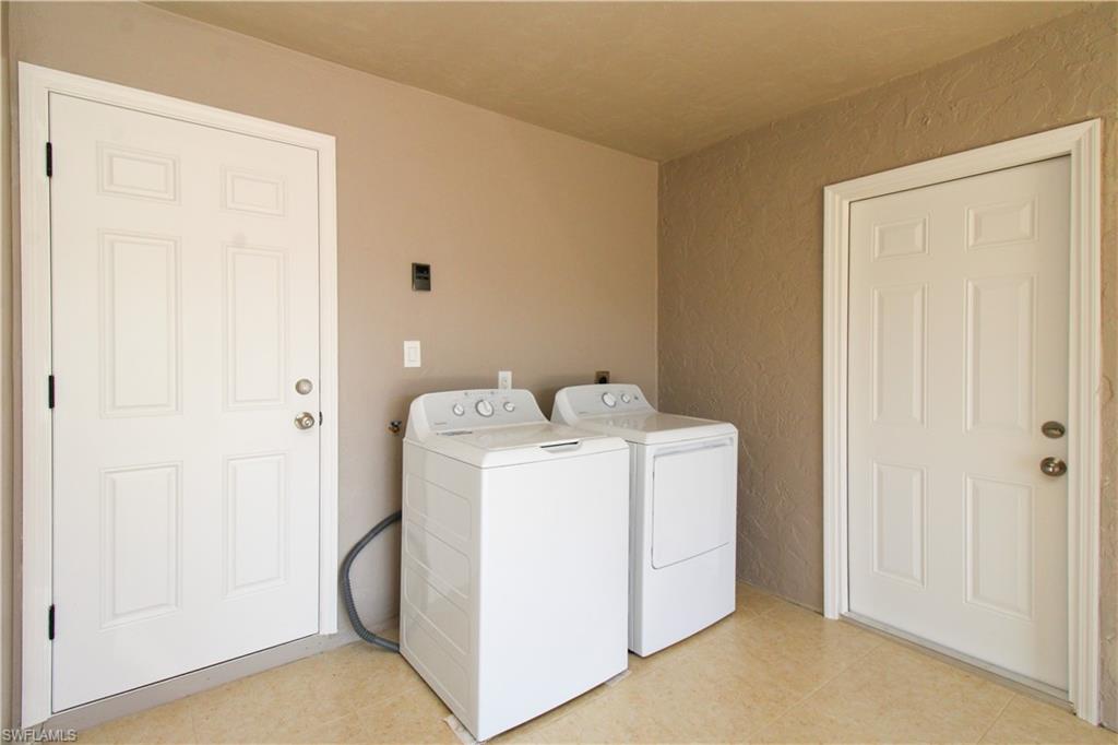 NAPLES PARK - Residential