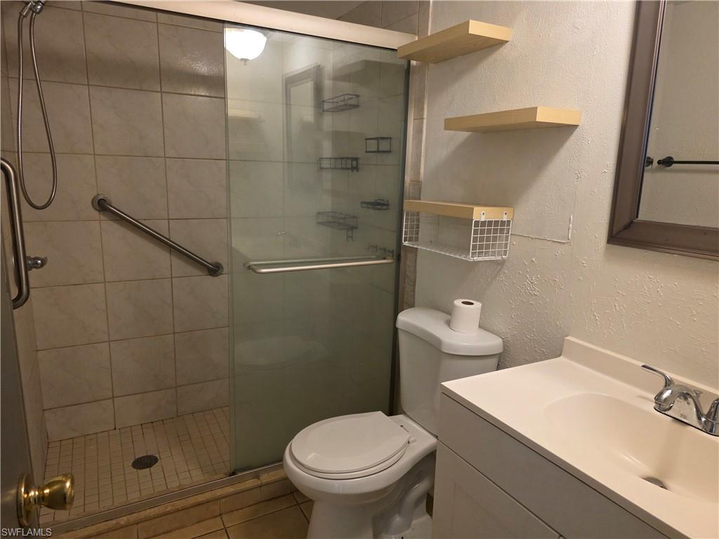 GLADIOLUS GARDENS CONDO ASSN - Residential Lease