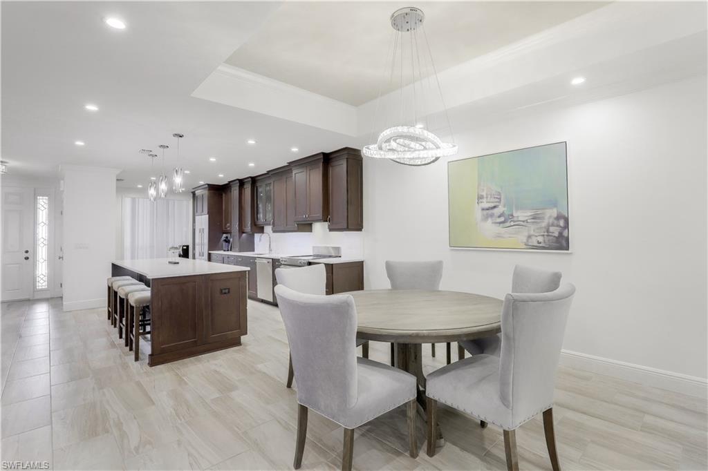 HIDEAWAY BEACH - Residential