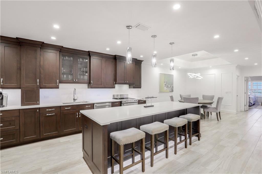 HIDEAWAY BEACH - Residential