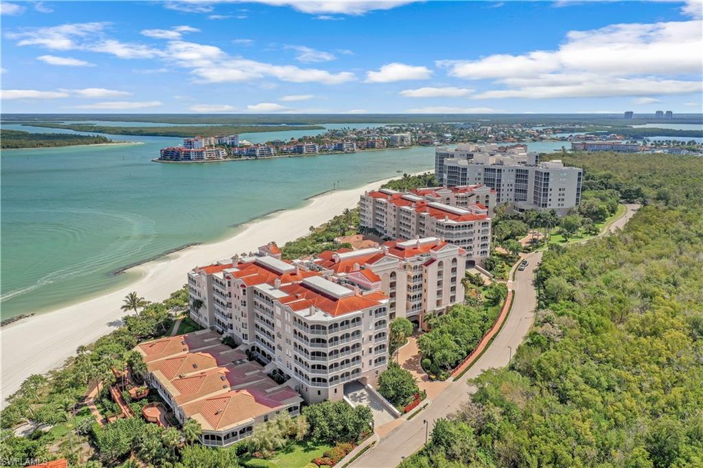 HIDEAWAY BEACH - Residential