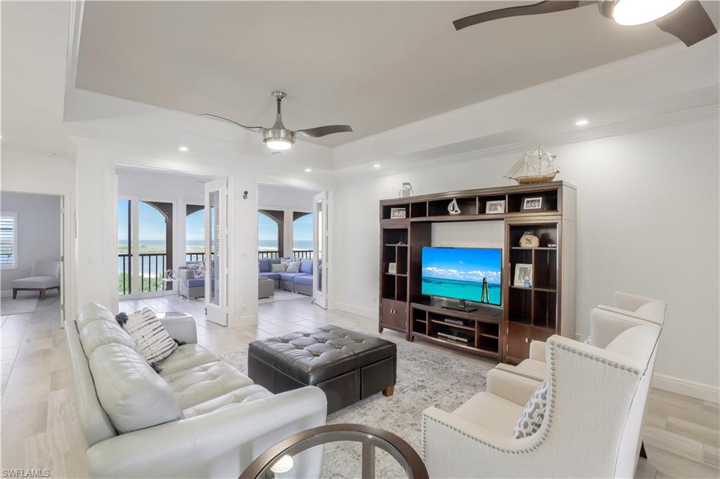 HIDEAWAY BEACH - Residential