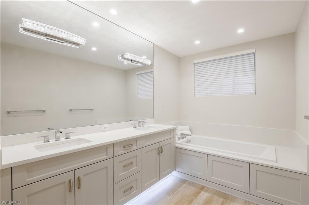 HIDEAWAY BEACH - Residential