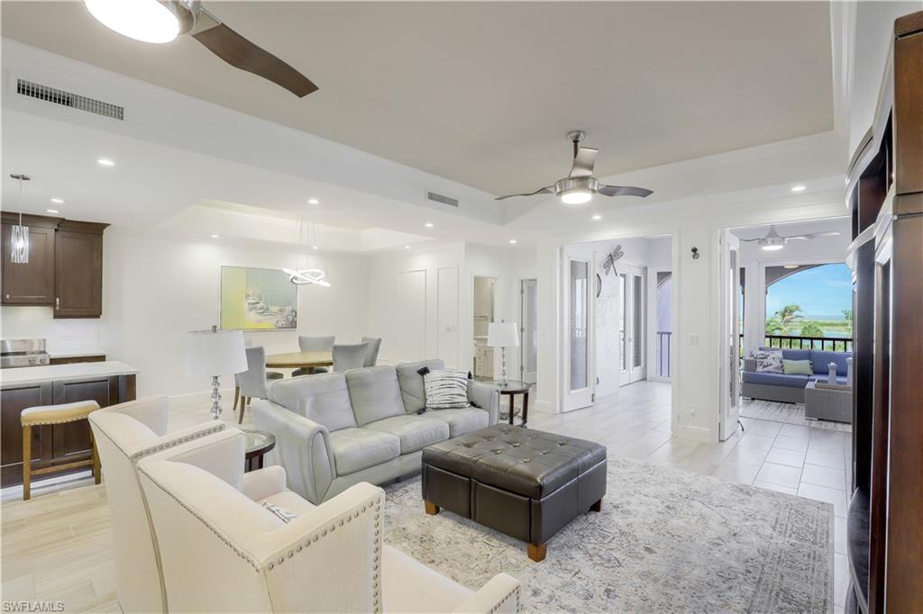 HIDEAWAY BEACH - Residential