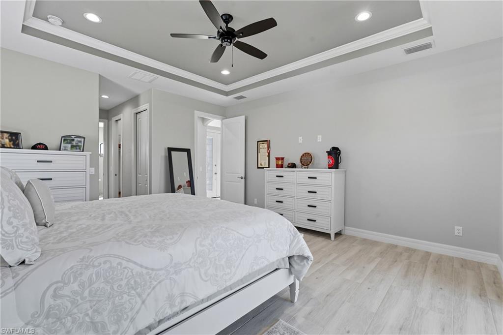 SOUTH GULF COVE - Residential